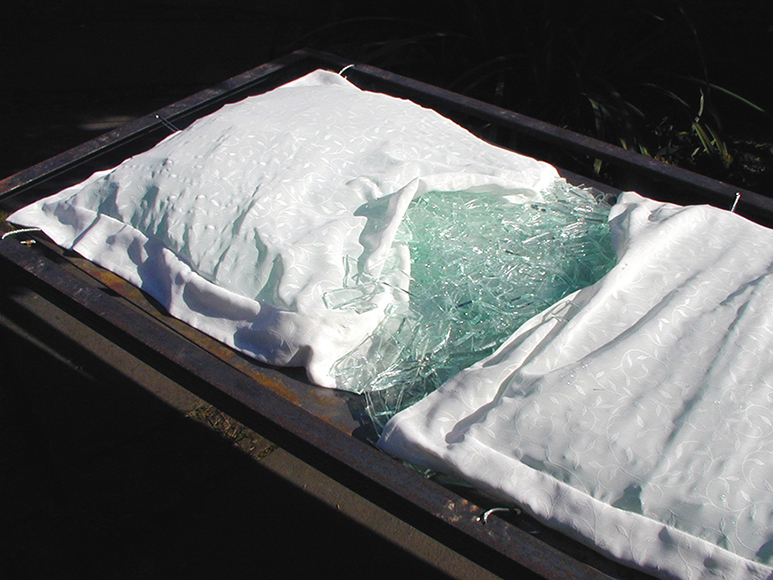 Glass bed