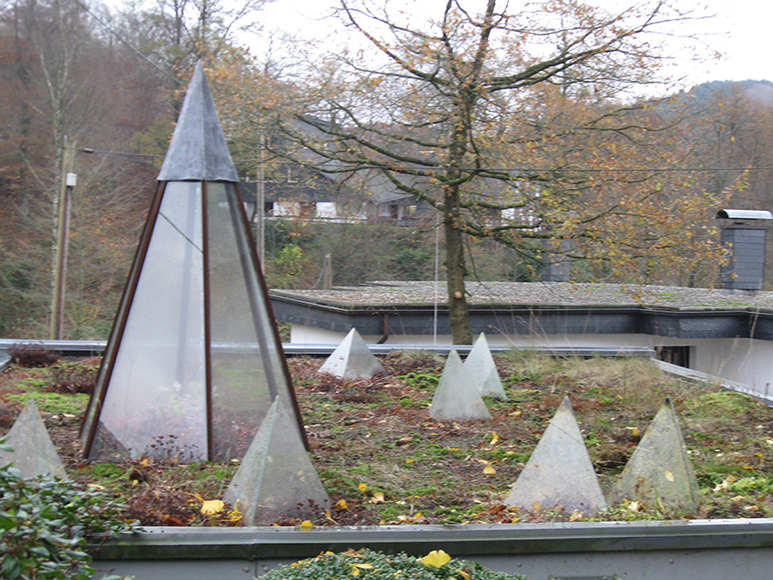 Glass tent