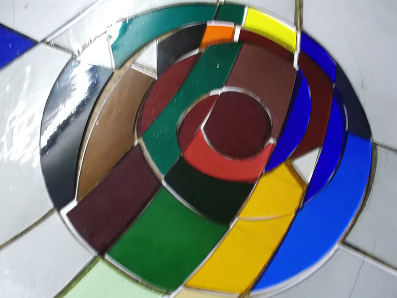 Section leaded glass detail 2